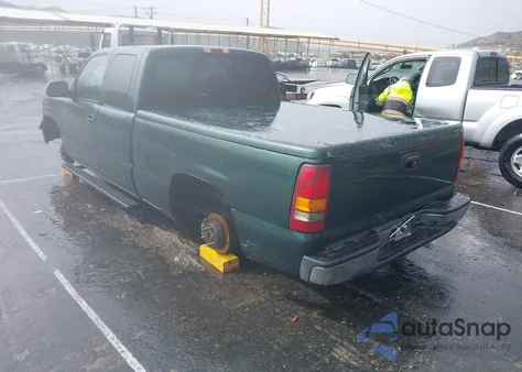 2002 Chevrolet Silverado 1500 from USA, damaged, VIN 2GCEC19X721359159